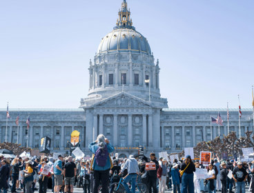 Protesters outside state building.