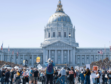 Protesters outside state building.