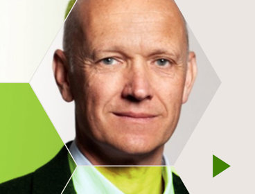 Headshot of Stephen Jones.