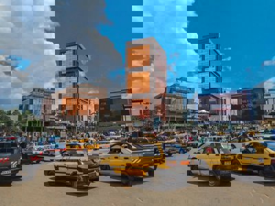  Image of road traffic at the "poste centrale" crossroads in Yaounde, Cameroon