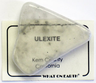 Figure 1: Sample of ulexite showing its projection quality © James St John, Flickr
