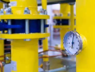 Liquid natural gas cylinders