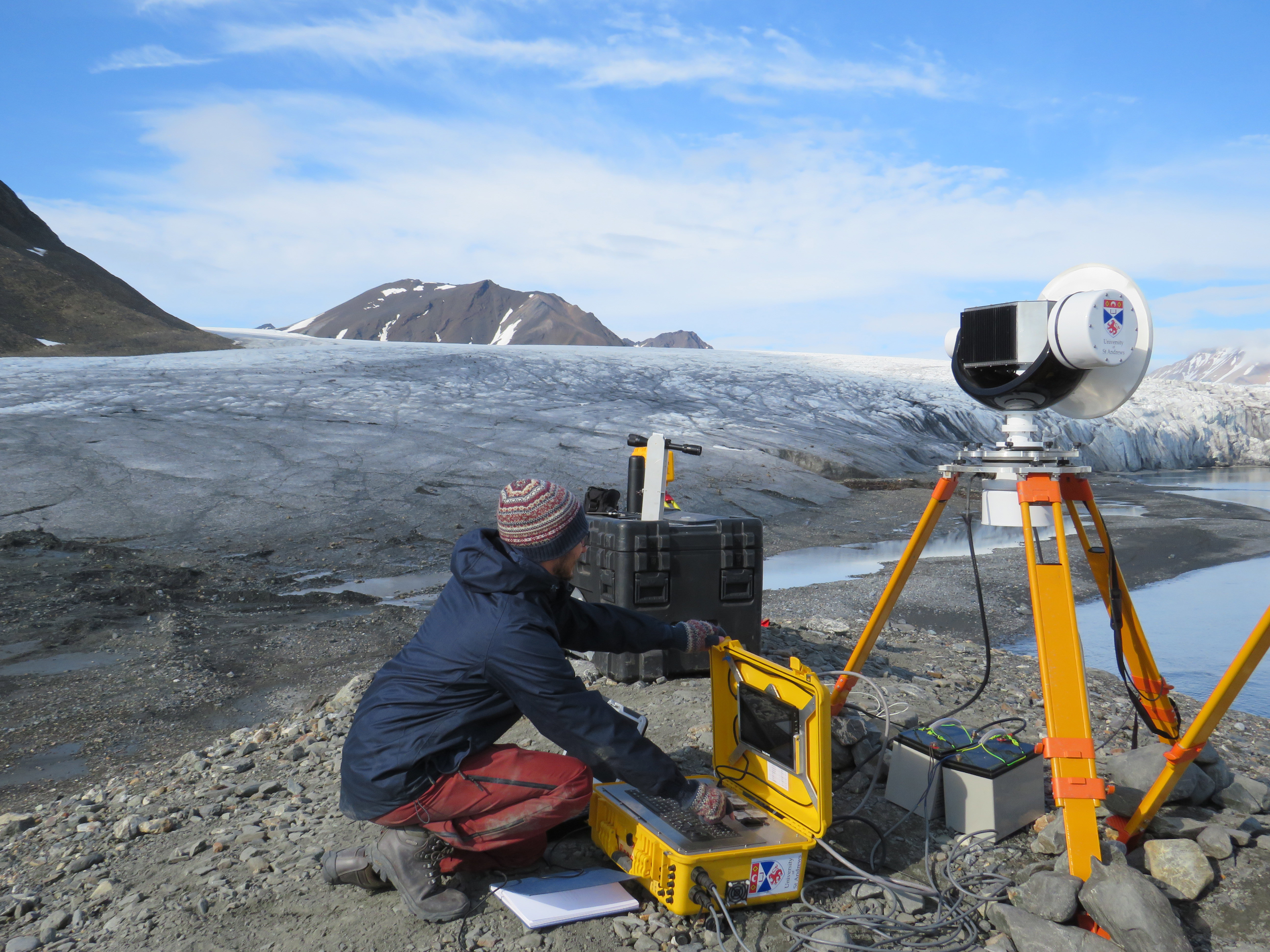 Measuring and monitoring glacier calving in Svalbard using a ...