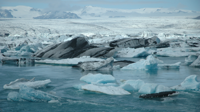Jökulsárlón glacial lake beneath Vatnajökull glacier.