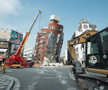 The ‘Uranus’ building in Hualien City. One of the few buildings to be destroyed from the earthquake.