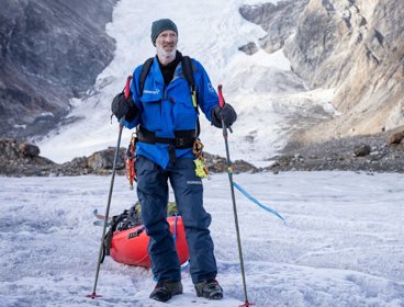 Borge Ouseland in northwinds trekking with kayak.