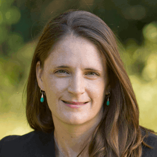 Headshot of Elizabeth Hogan.