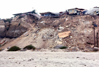 A landslide in San Clemente, 1966