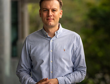Filip Biljecki headshot.